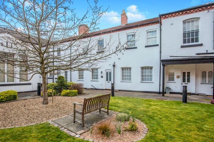 2 Bedroom Flat To Rent In Melton Court Apartments, Ashbourne Road, Derby DE22