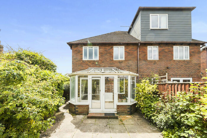 3 Bedroom House To Rent In The Old Maltings, Lymington, SO41