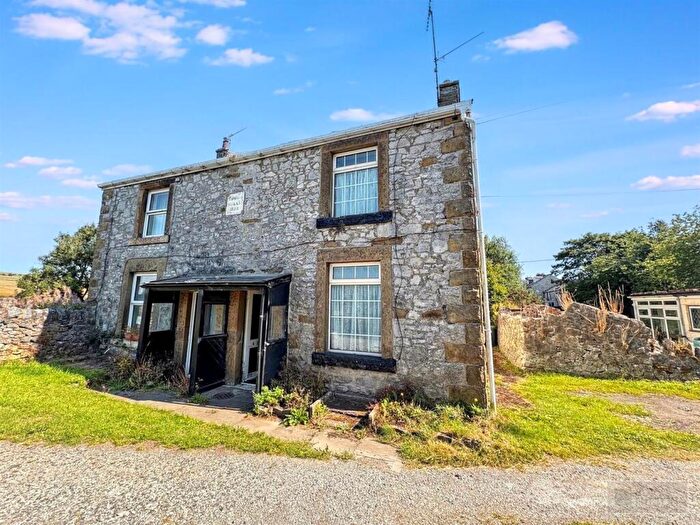2 Bedroom Semi-Detached House For Sale In Memorial Place, Peak Dale, Buxton, SK17