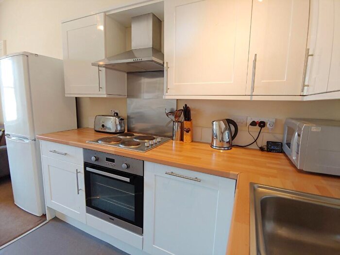 3 Bedroom Flat To Rent In () Grindlay Street, Edinburgh, EH3