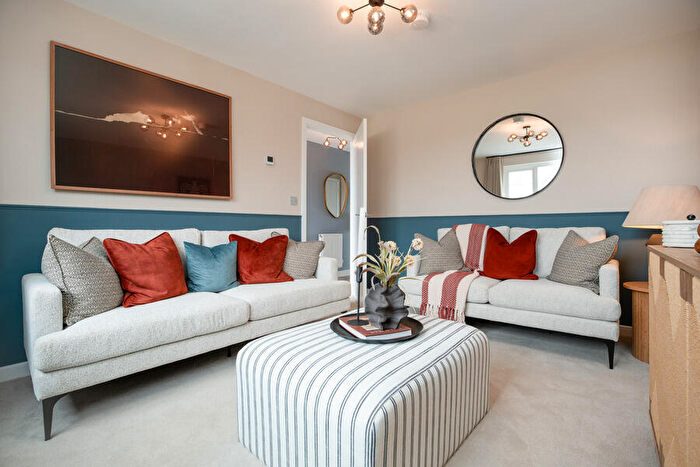 3 Bedroom Semi-Detached House For Sale In Westward Green, Monarch Way, Willington, DL15