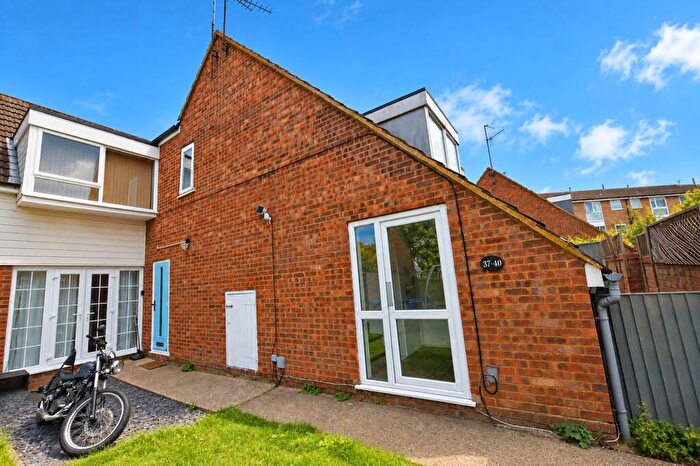 1 Bedroom Flat To Rent In Ribbledale, London Colney, AL2