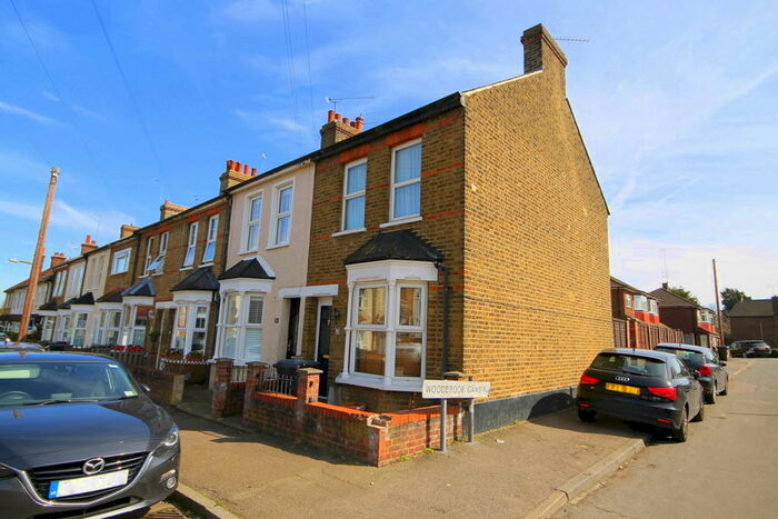 2 Bedroom End Of Terrace House To Rent In Rounton Road, Waltham Abbey, EN9