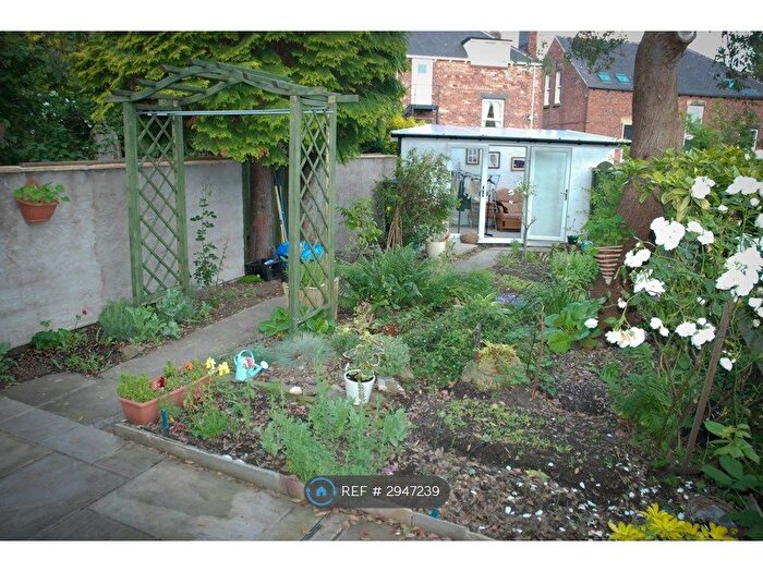 3 Bedroom Terraced House To Rent In Southgrove Road, Sheffield, S10
