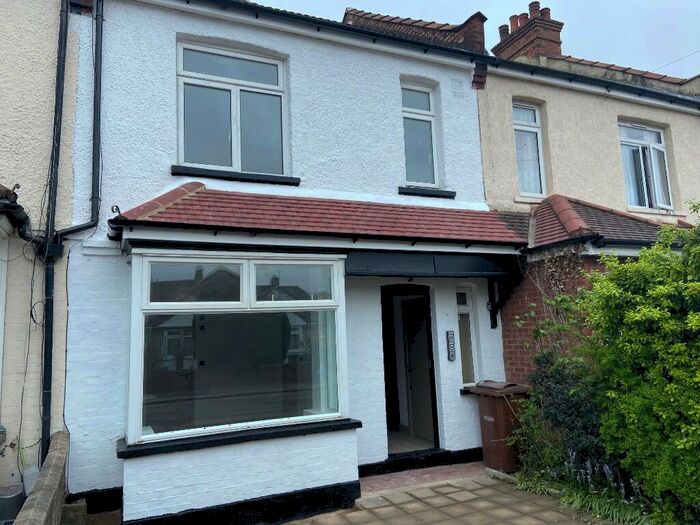 Studio To Rent In Whitby Road, Harrow, Middlesex, HA2