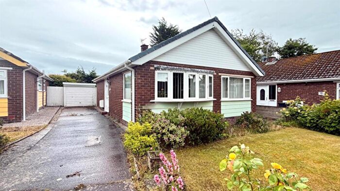 2 Bedroom Detached Bungalow For Sale In Nant Y Glyn, Llandudno Junction, LL31