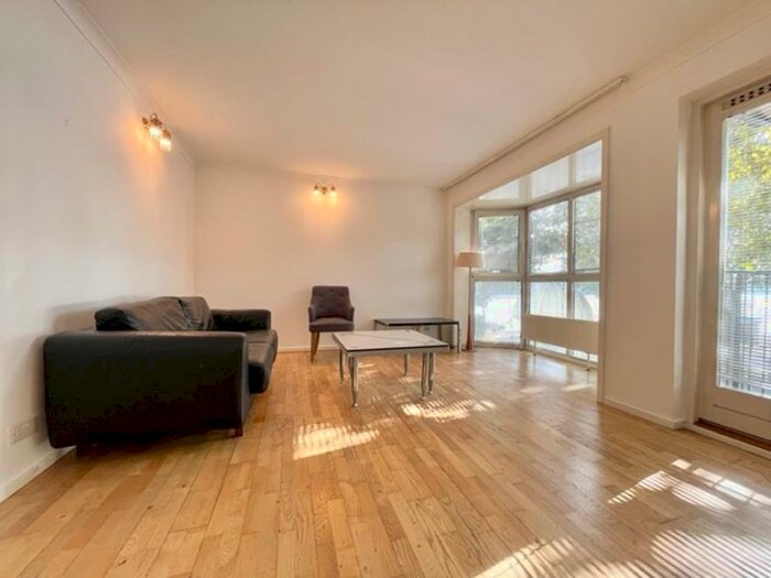 5 Bedroom Terraced House To Rent In Princes Court, London, SE16
