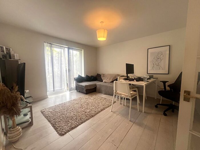 2 Bedroom Flat To Rent In Tideside Court, Harlinger Street, SE18