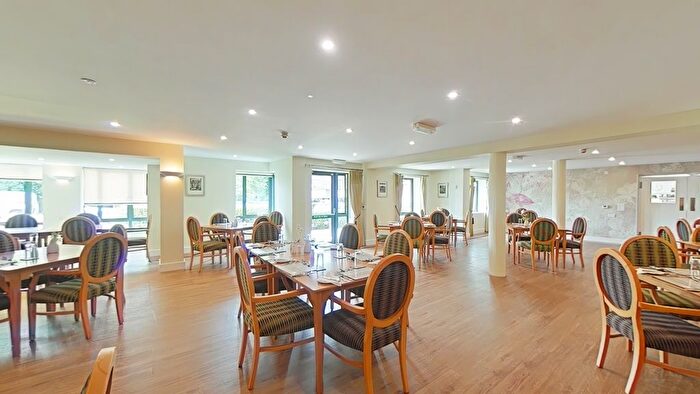 1 Bedroom Property To Rent In Mandeville Court, EN6
