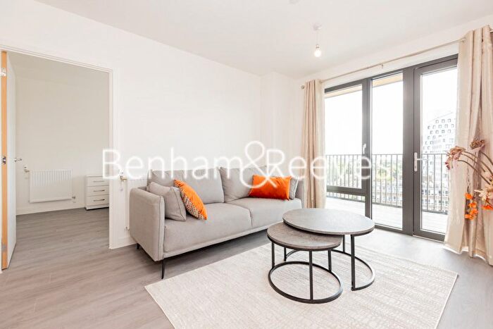 1 Bedroom Flat To Rent In Brook Avenue, Wembley Park, HA9