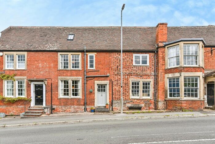 4 Bedroom Terraced House For Sale In Dunkirk Hill, Devizes, SN10