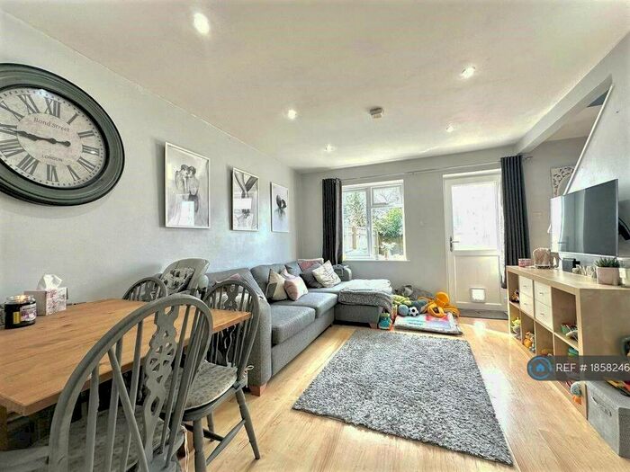 2 Bedroom Terraced House To Rent In Alveston Close, Westlea, Swindon, SN5