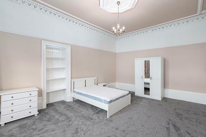 5 Bedroom Flat To Rent In Cecil Street, Hillhead, Glasgow, G12