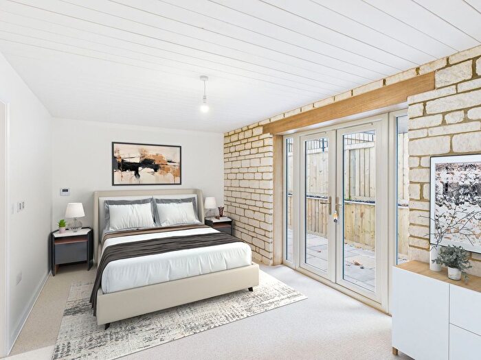 3 Bedroom Property For Sale In Water Lane, Bradden, NN12