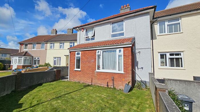 4 Bedroom Semi Detached House For Sale In Dunkeswell Close, Plymouth, PL2