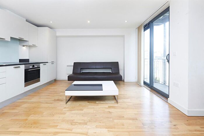 1 Bedroom Flat To Rent In Lant Street, London, SE1