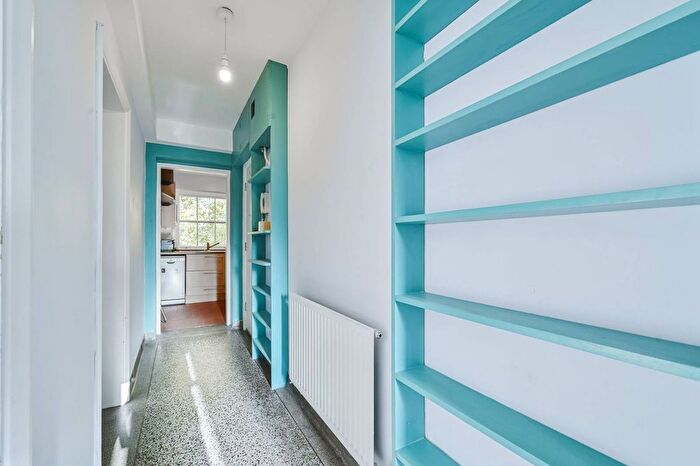 1 Bedroom Flat To Rent In X, Bloomsbury, London, WC1H