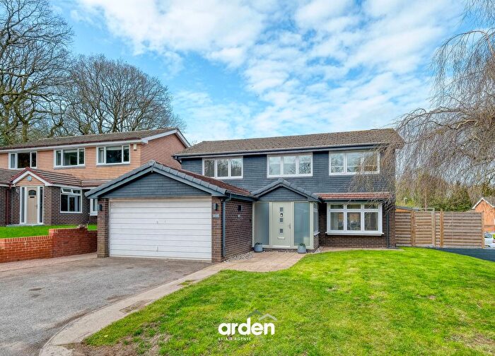 4 Bedroom Detached House For Sale In Dulais Close, Redditch, B98
