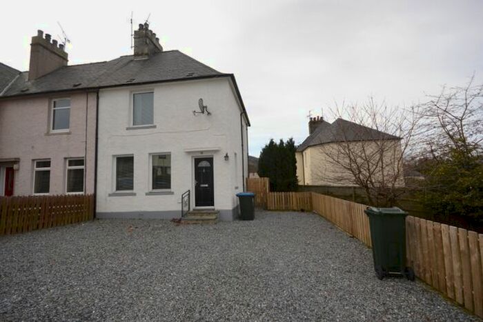 3 Bedroom Semi-Detached House To Rent In Hall Park, Abernethy, PH2