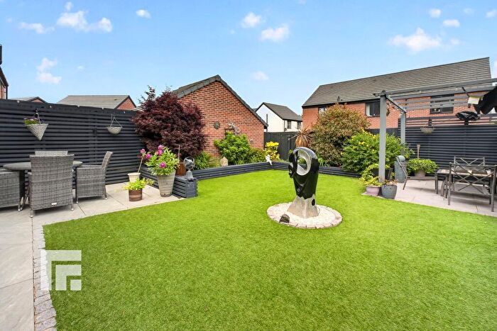 3 Bedroom Detached House For Sale In Trem Y Graig Capel Llanilltern Cardiff, CF5