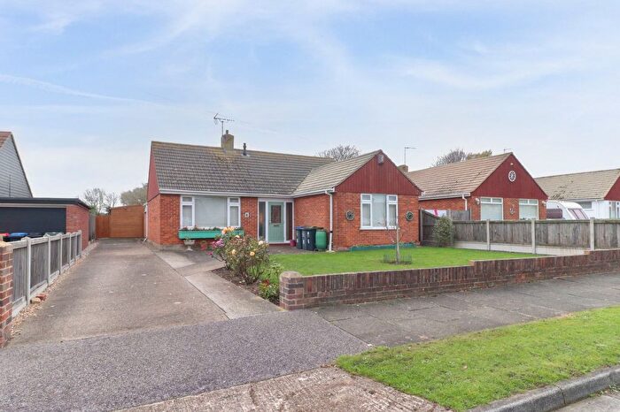 2 Bedroom Bungalow For Sale In Laleham Gardens, Margate, Kent, CT9
