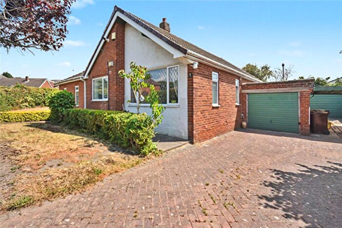 3 Bedroom Detached Bungalow For Sale In Field End Crescent, Leeds, West Yorkshire, LS15