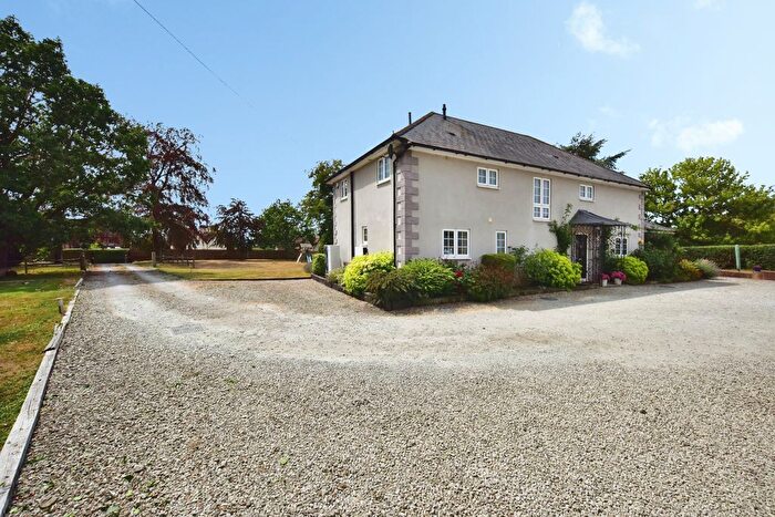 5 Bedroom Detached House For Sale In Wheelers Lane, Maidstone, ME17