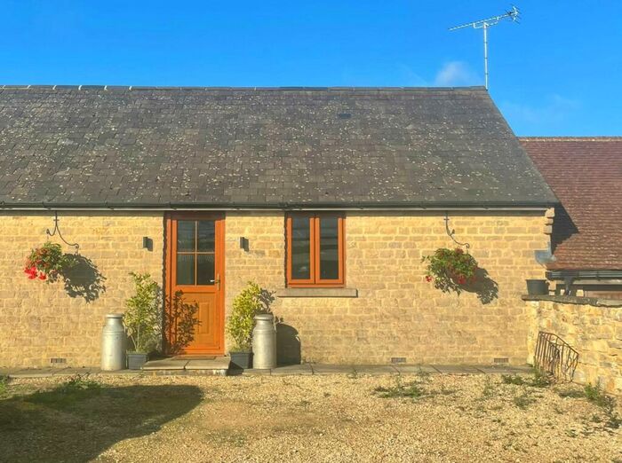 1 Bedroom Property To Rent In Lenborough Road, Lenborough, MK18