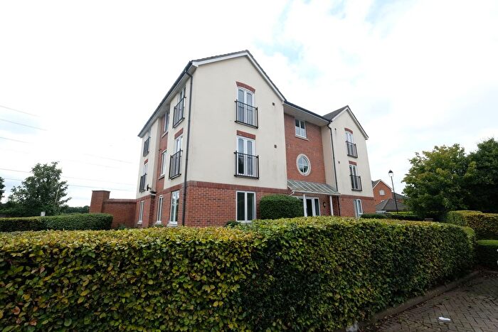 2 Bedroom Flat For Sale In Admiralty Way, Marchwood, SO40