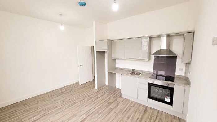 2 Bedroom Flat To Rent In Flat, Belmont Avenue, Balby, Doncaster, DN4