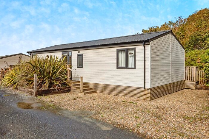 2 Bedroom Bungalow For Sale In Gwalia Falls, Tresaith, SA43