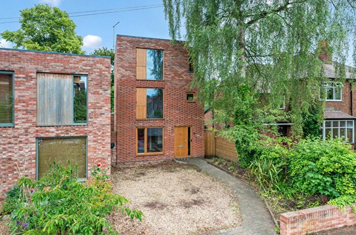 4 Bedroom Detached House To Rent In Elms Road, Heaton Moor, Stockport, SK4