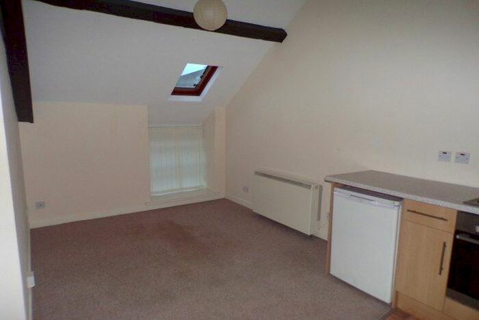 1 Bedroom Flat To Rent In Berry Street, Conwy, LL32