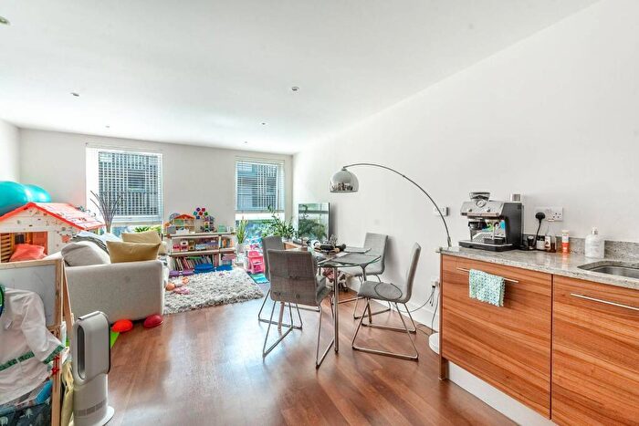 1 Bedroom Flat To Rent In Howard Road, Stanmore, HA7