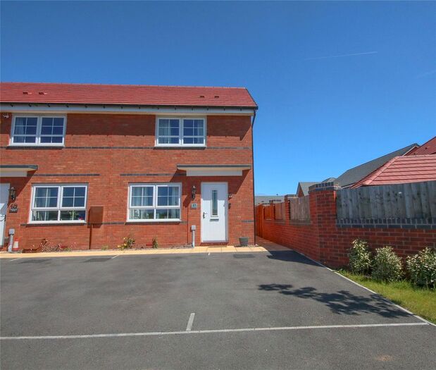 2 Bedroom Semi-Detached House For Sale In Pemberley Drive, Tamworth, Staffordshire, B78