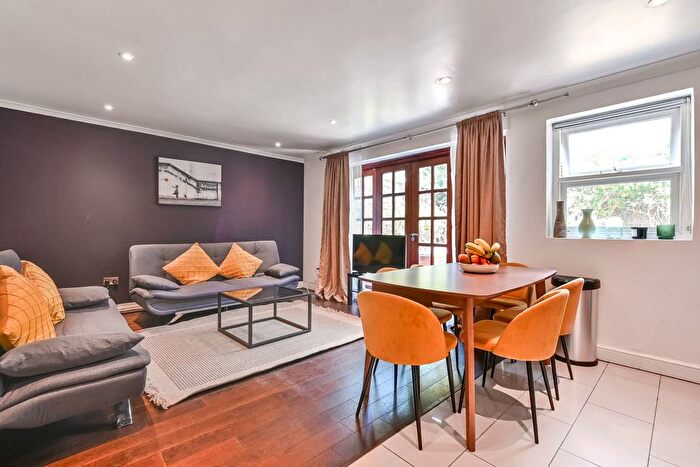 3 Bedroom Property To Rent In Stock Orchard Crescent, Hillmarton Conservation Area, London, N7