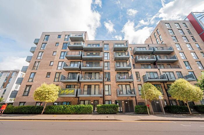 2 Bedroom Flat To Rent In Charcot Road, Colindale, London, NW9