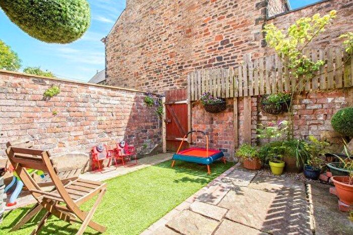 2 Bedroom Property To Rent In Brooke Street, Chorley, PR6