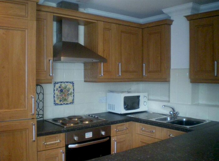 2 Bedroom Flat To Rent In The Walk, Roath, Cardiff, CF24