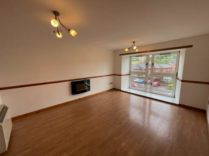 2 Bedroom Flat To Rent In Caledonian Court Eastwell Road, Lochee, Dundee, DD2