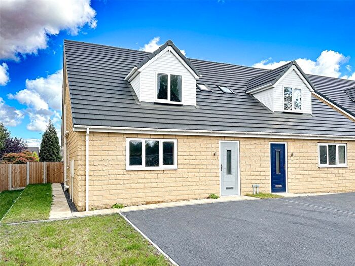 3 Bedroom Bungalow For Sale In Church Mews, Minsthorpe Lane, South Elmsall, WF9