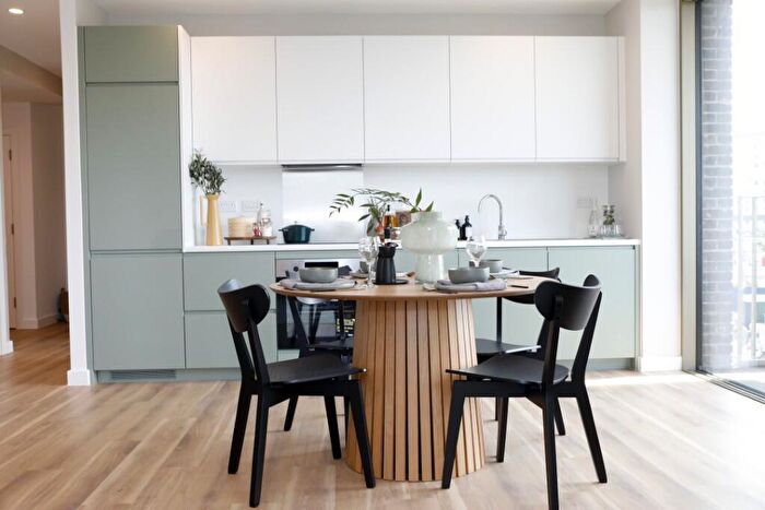 2 Bedroom Apartment For Sale In Ashley Road, Tottenham Hale, London, N17