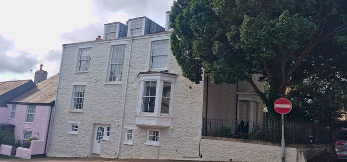 2 Bedroom Flat To Rent In Flat, Lower Fore Street, Saltash, PL12