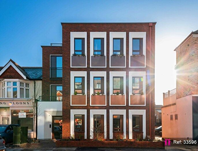 1 Bedroom Flat For Sale In Worple Road, London, SW20