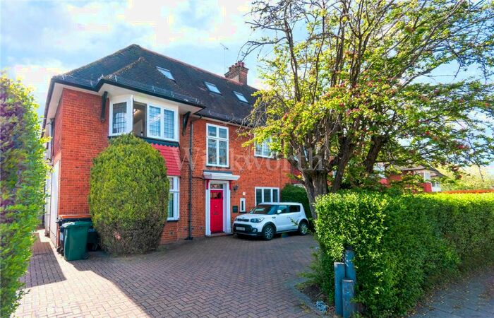 1 Bedroom Apartment To Rent In Finchley Road, London, NW11