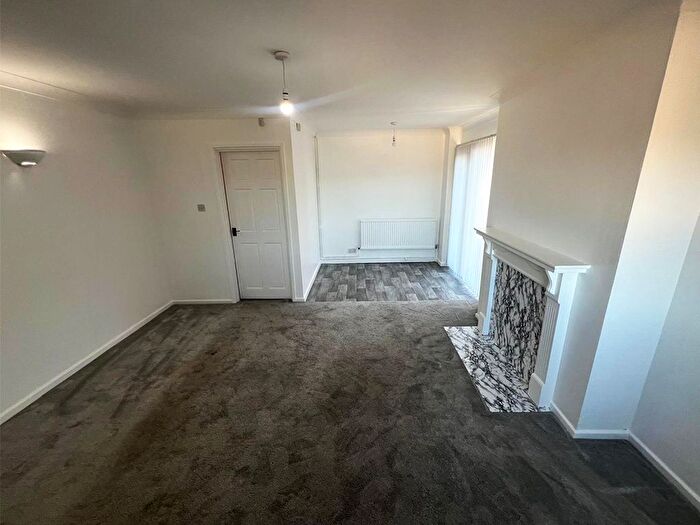 3 Bedroom End Of Terrace House To Rent In Deepglade Close, Swansea, SA1