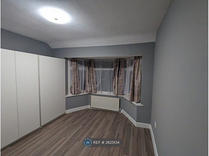 4 Bedroom Flat To Rent In Uxbridge Road, Southall, UB1