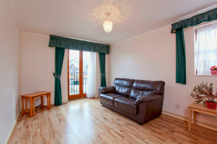 1 Bedroom Apartment To Rent In Moriatry Close, London, Greater London, N7