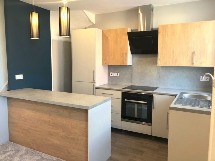 2 Bedroom House To Rent In Beulah Grove, Leeds, LS6