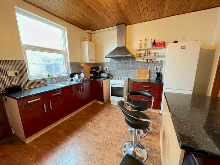 3 Bedroom Terraced House To Rent In Welton Grove, Leeds, West Yorkshire, LS6